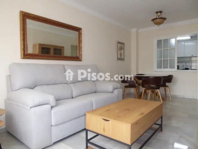 Apartamento en alquiler en Avenida Carlos de Haya, cerca de Calle de Argentea