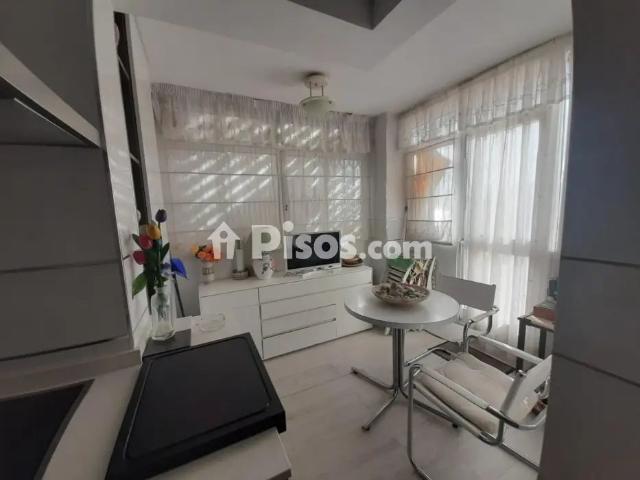 Apartamento en alquiler en Avenida de Miramar