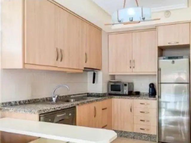 Apartamento en alquiler en Avenida de Astorga, 22, cerca de Calle de la Basílica
