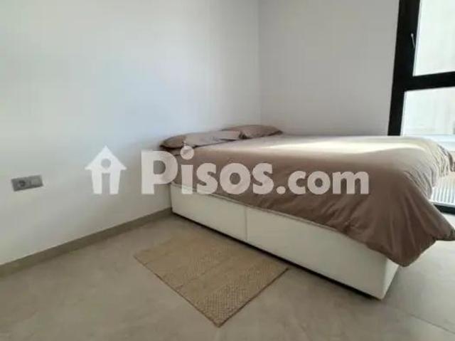 Apartamento en alquiler en Avenida de la República Argentina, 6