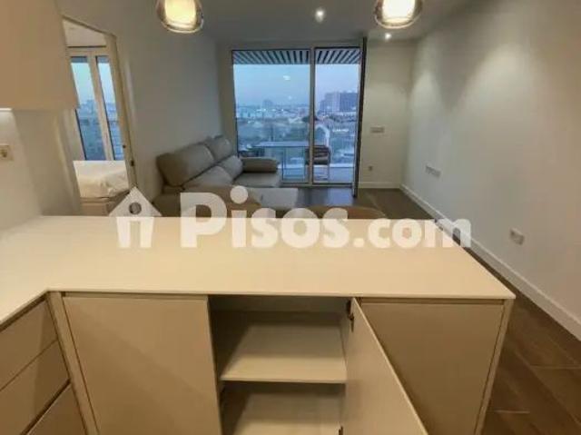 Apartamento en alquiler en Avenida de las Cortes Valencianas, 47