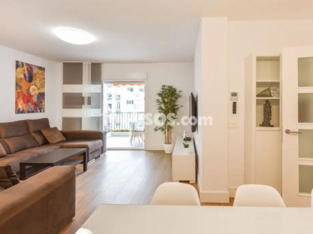 Apartamento en alquiler en Avenida de Ramón y Cajal, cerca de Calle de Colón