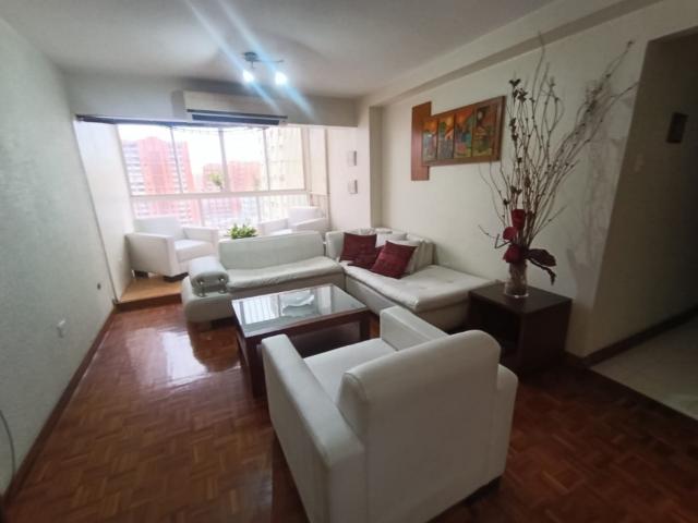 APARTAMENTO EN ALQUILER EN BARQUISIMETO ZONA ESTE EY 9998928