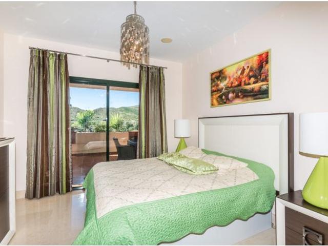 Apartamento en Alquiler en Benahavís, Málaga