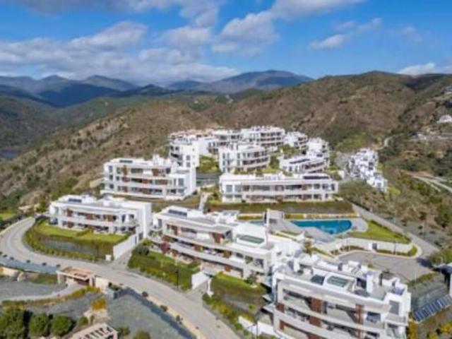 Apartamento en alquiler en Benahavís, Real de La Quinta