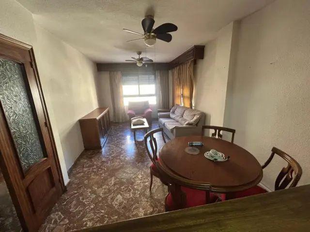 Apartamento en alquiler en Camino de Ronda, cerca de Calle Obispo Hurtado