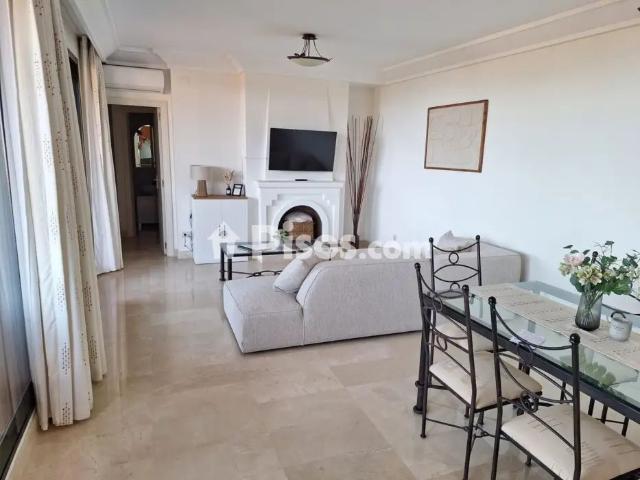 Apartamento en alquiler en Calahonda