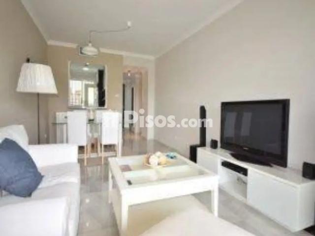 Apartamento en alquiler en Calle Aries, 111