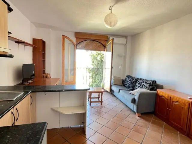 Apartamento en alquiler en Calle C. Zenete, 35