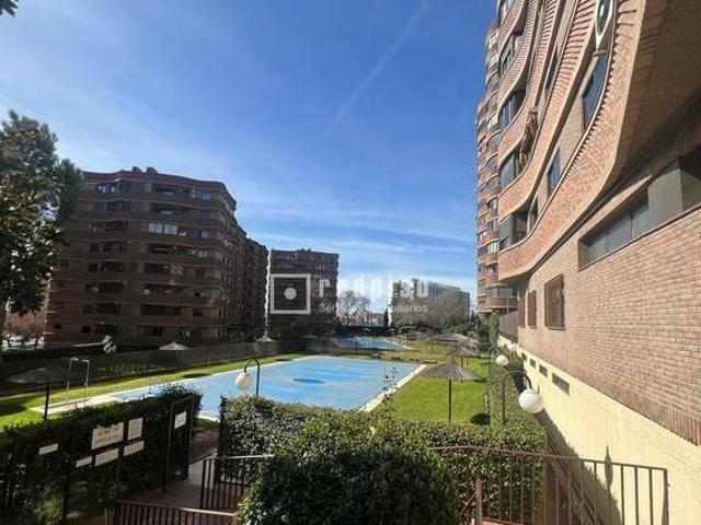 Apartamento en alquiler en CALLE CARIBE Concepción Ciudad Lineal Madrid Madrid