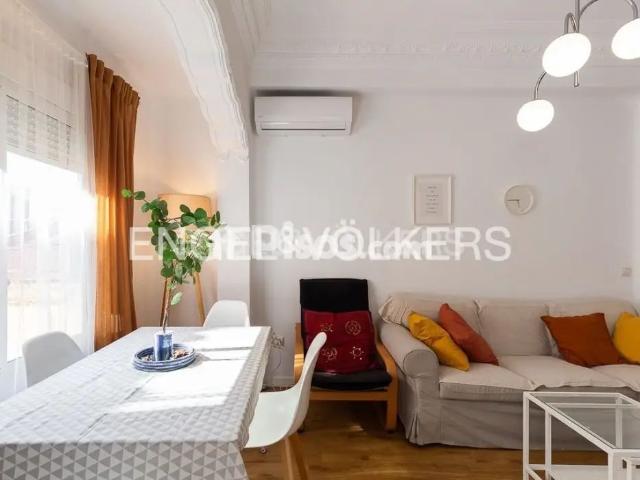 Apartamento en alquiler en Calle Carrer de Mossèn Planelles