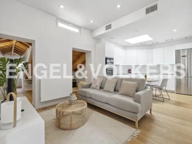 Apartamento en alquiler en Calle Corredera Baja de San Pablo