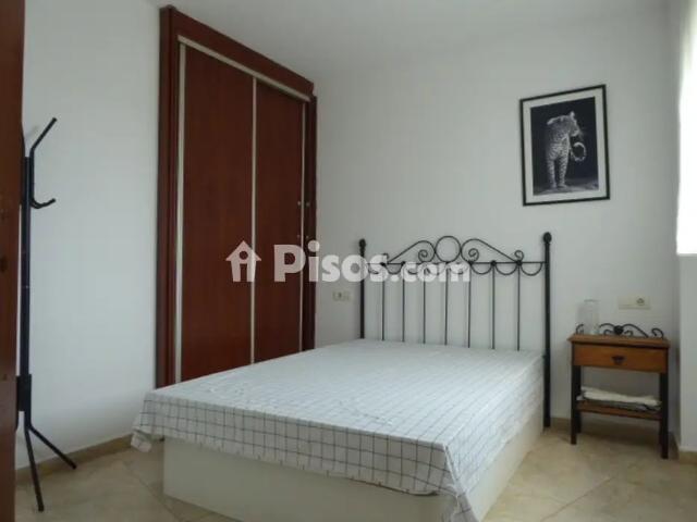 Apartamento en alquiler en Calle de Tomás de Burgos