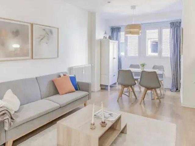 Apartamento en alquiler en Calle de Zurbarán