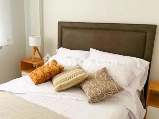 Apartamento en alquiler en Calle de Clara del Rey, cerca de Calle de Cartagena