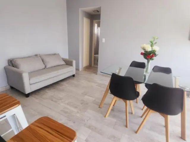 Apartamento en alquiler en Calle de Clara del Rey, cerca de Calle de Cartagena