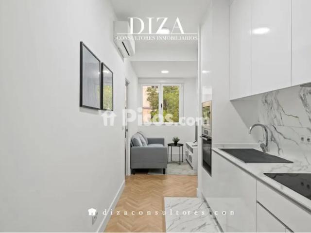 Apartamento en alquiler en Calle de Juan Bravo, cerca de Calle de Alcántara