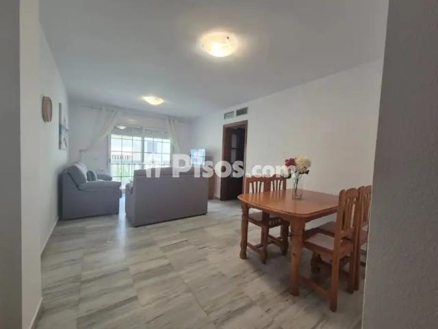 Apartamento en alquiler en Calle de Julio Cienfuegos