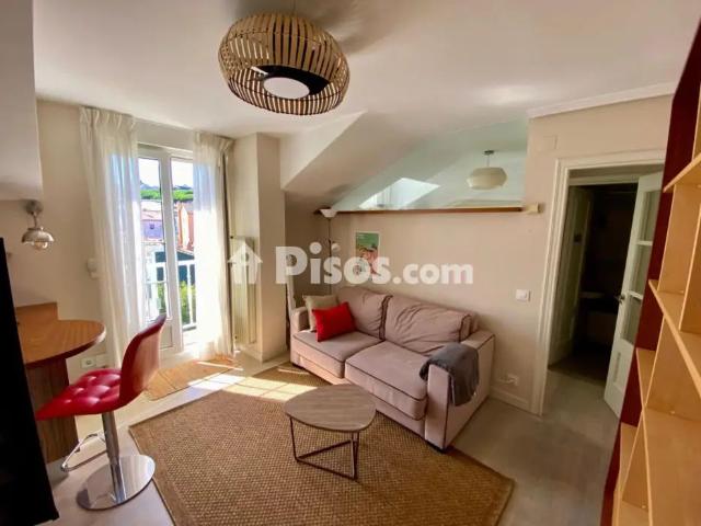 Apartamento en alquiler en Calle de la Braña