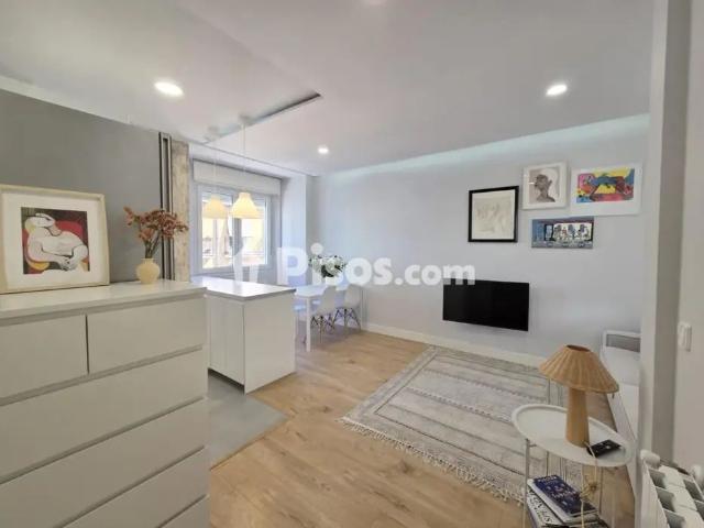 Apartamento en alquiler en Calle de la Peña Herbosa