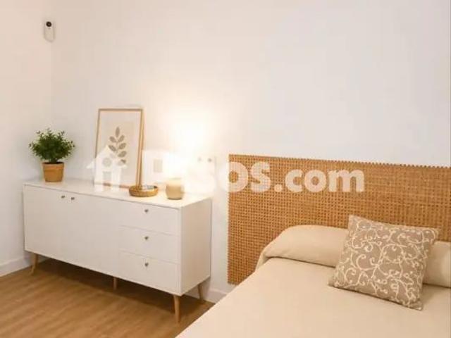 Apartamento en alquiler en Calle de Lucena, cerca de Calle de Aguadulce