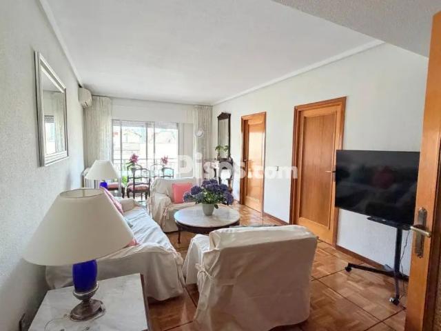 Apartamento en alquiler en Calle de Maudes, cerca de Calle de Alenza