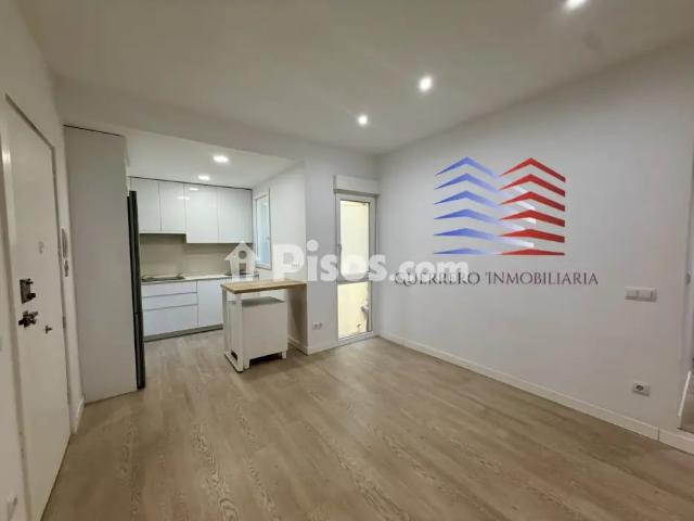 Apartamento en alquiler en Calle de Narváez, cerca de Calle del Doctor Castelo