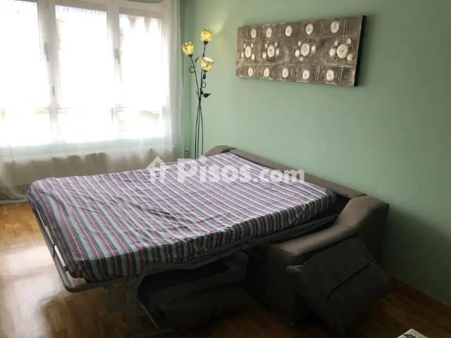 Apartamento en alquiler en Calle de Pravia