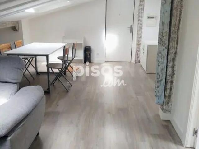 Apartamento en alquiler en Calle de San Julián