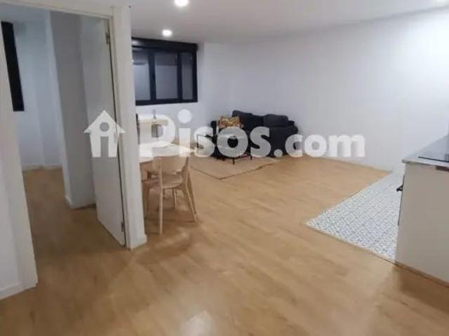 Apartamento en alquiler en Calle del Manantial
