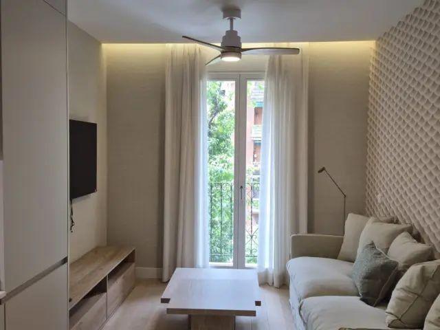 Apartamento en alquiler en Calle del Marqués de la Ensenada