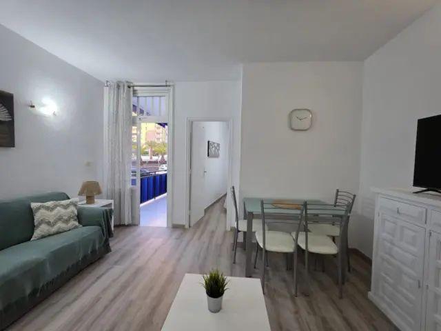 Apartamento en alquiler en Calle el Coronel, 2