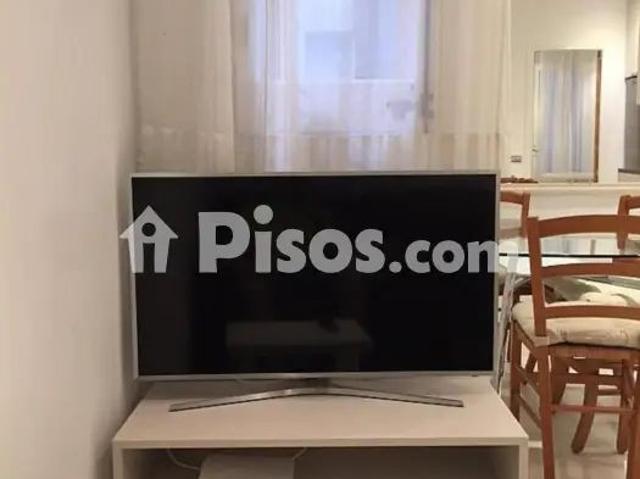 Apartamento en alquiler en Calle Gran Vía, 8