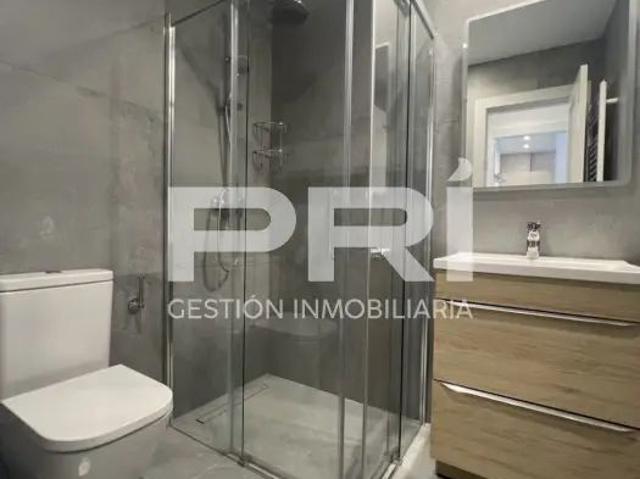 Apartamento en alquiler en Calle Gran Vía de Colón, cerca de Calle de las Azacayas