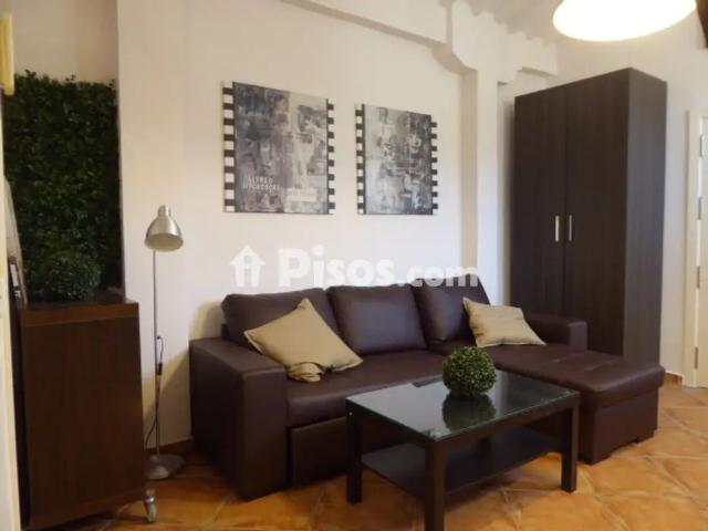 Apartamento en alquiler en Calle Granada, cerca de Calle Niño de Guevara