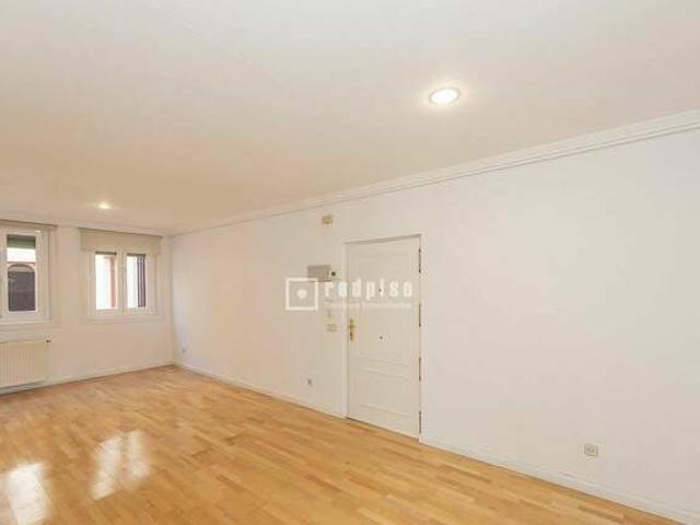 Apartamento en alquiler en CALLE HORTALEZA Justicia Centro Madrid Madrid