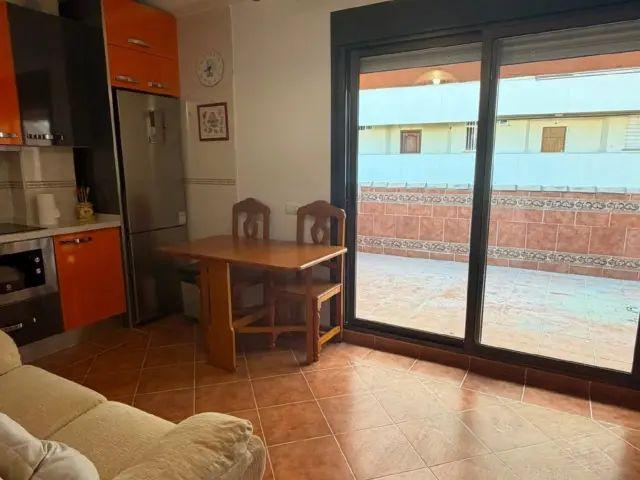 Apartamento en alquiler en Calle Marina Nacional