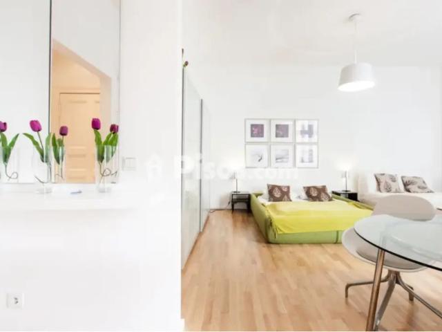 Apartamento en alquiler en Calle Salamanca, 2