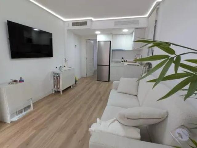 Apartamento en alquiler en Calle Salinas