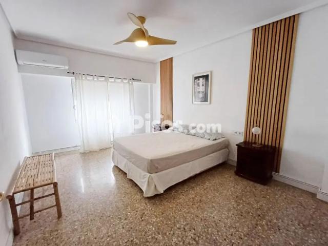 Apartamento en alquiler en Carrer de la Senyera