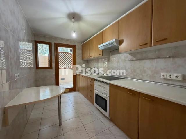 Apartamento en alquiler en Carrer de Savina
