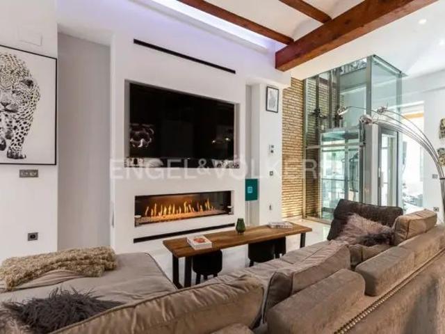 Apartamento en alquiler en Carrer del Doctor Montserrat