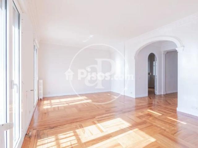 Apartamento en alquiler en Castellana