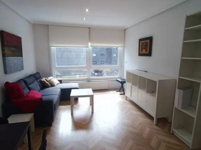 Apartamento en alquiler en Catro Camiños A Gaiteira