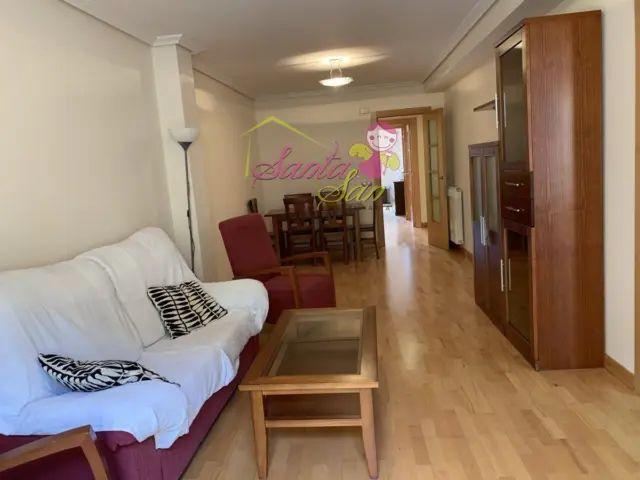 Apartamento en alquiler en Centro Palacio Congresos