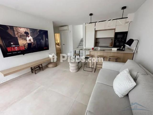Apartamento en alquiler en Costabella