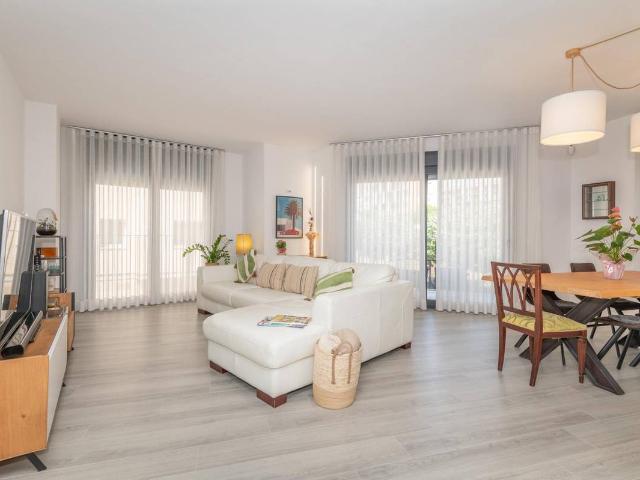 Apartamento en Alquiler en Eixample Sud – Migdia