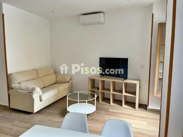 Apartamento en alquiler en El Ejido La Merced La Victoria