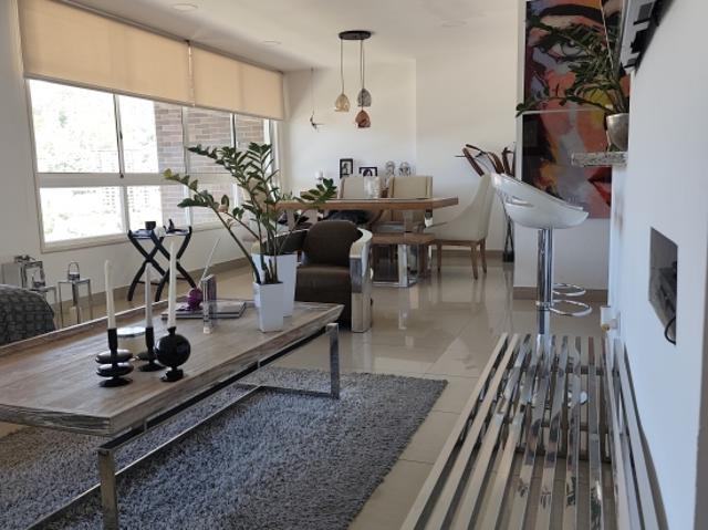 APARTAMENTO EN ALQUILER EN EL ESCAMPADERO