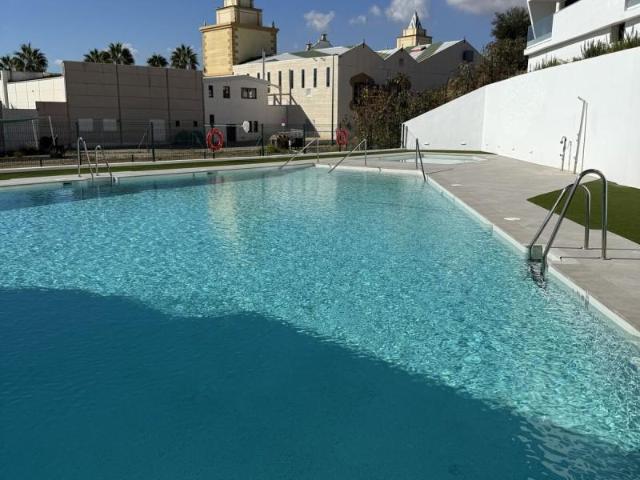 Apartamento en alquiler en Estepona, Estepona